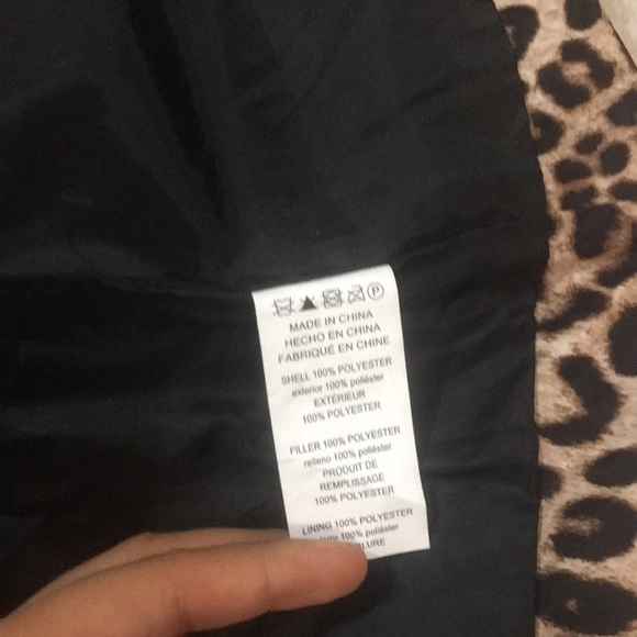 Michael Kors Leopard Print Puffer Vest - Picture 6 of 8